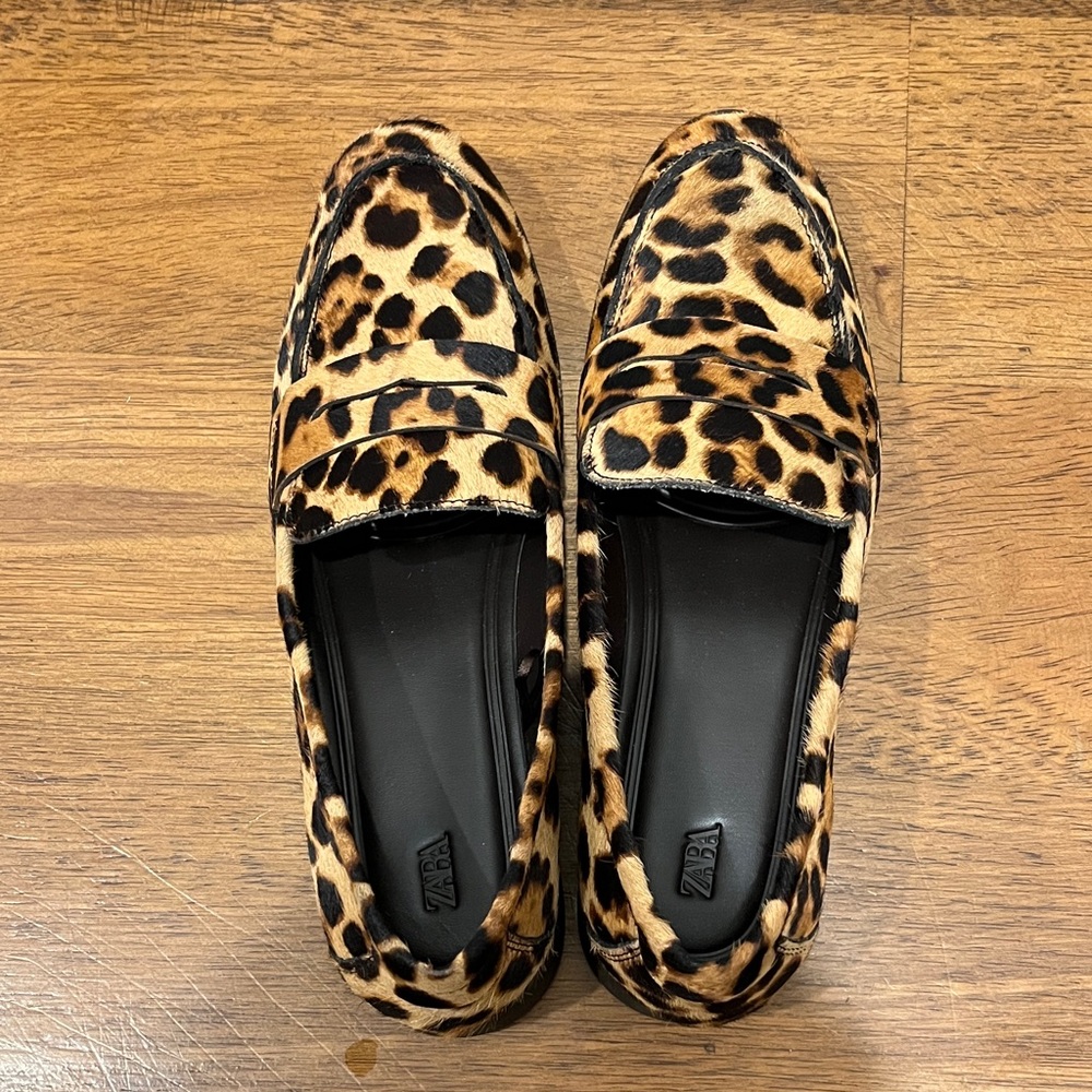 BRAND NEW Zara Leopard Print Loafers